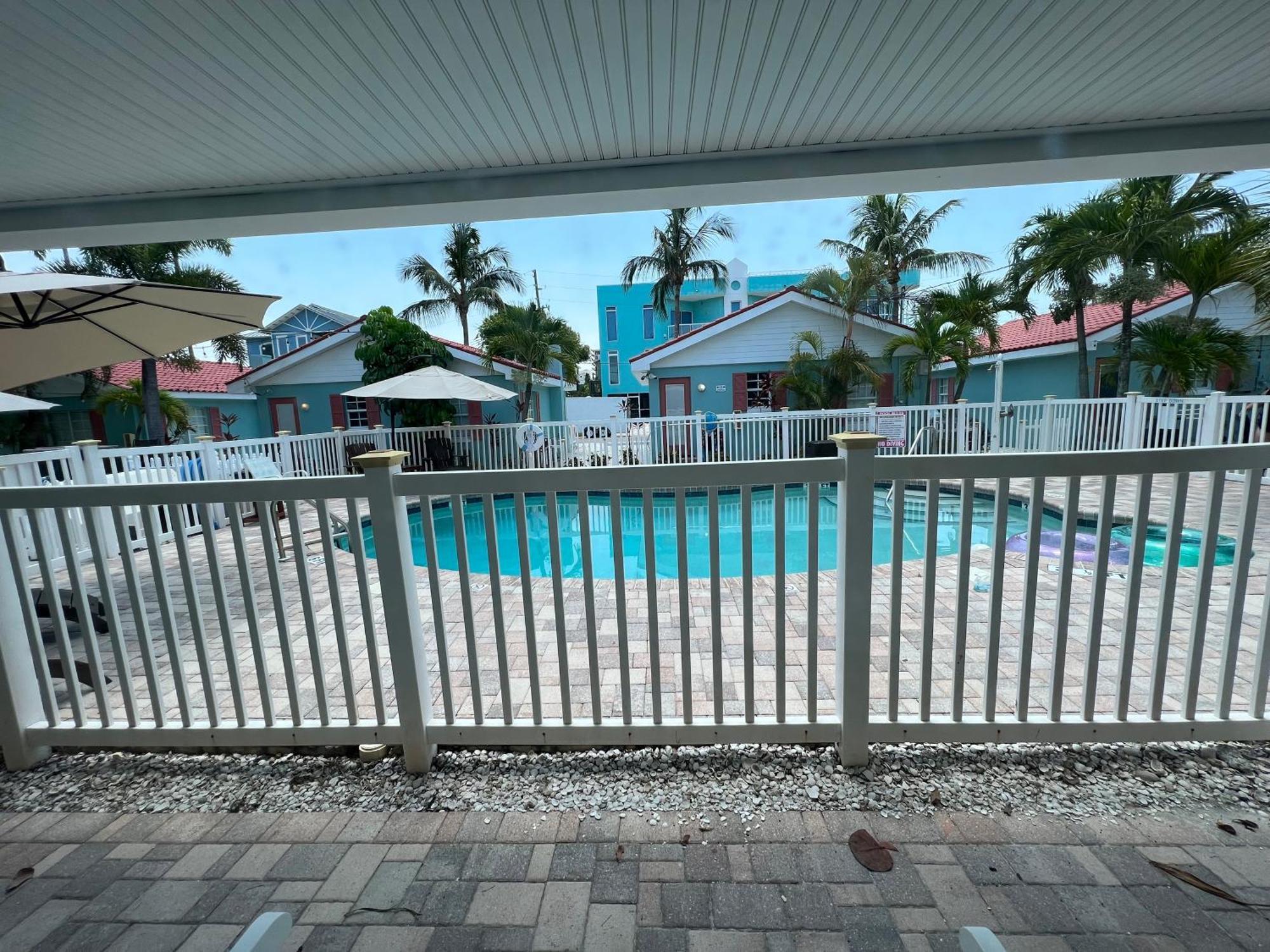 Blue Waters Treasure Island Hotel Buitenkant foto